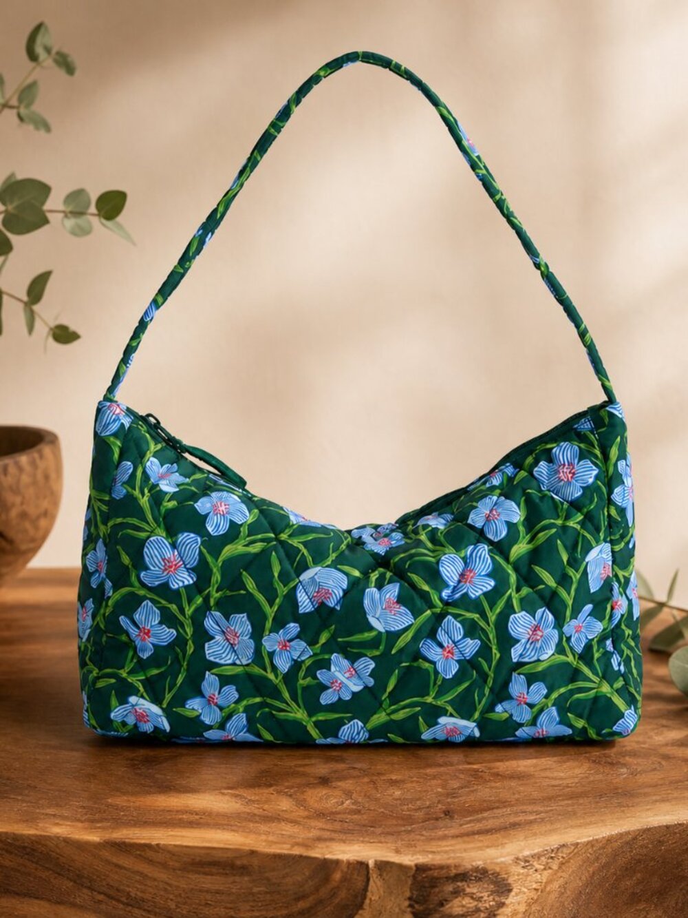Vera Bradley Slouchy Shoulder Bag Ultralight Charlotte Stems NWT